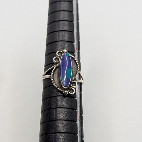 Artisan Silver Women's Ring - Picture 4 of 4